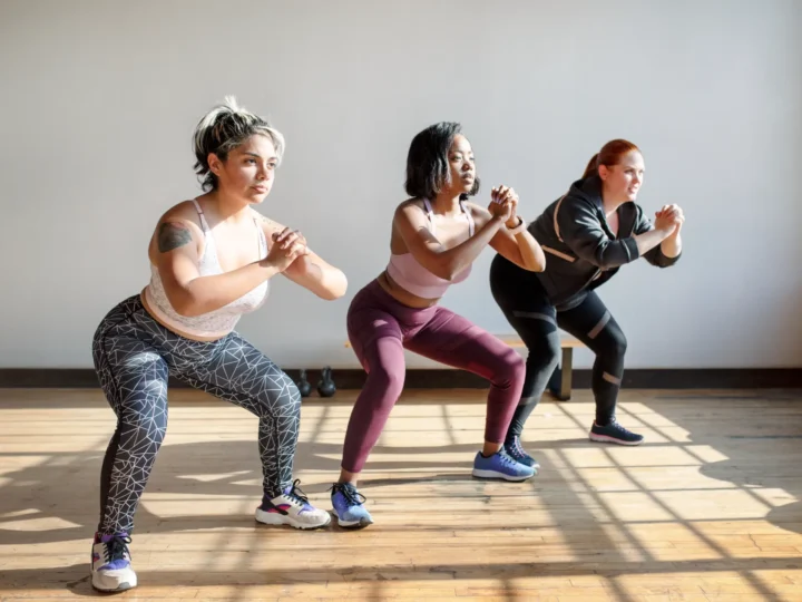 Women doing exercice